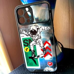 iPhone 12pro max spaceman case
